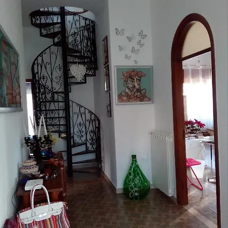 Wunderkammer Bed and breakfast Pulsano